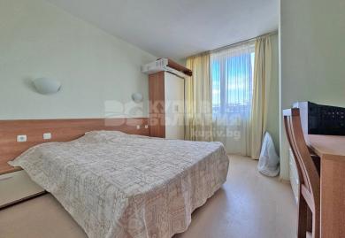Möblierte 2-Zimmer-Wohnung mit Poolblick in Sonnenstrand