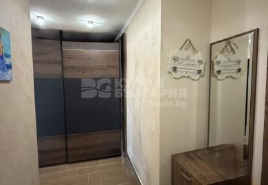 Spacious 1-Bedroom Sea-View Apartment in Gated Complex, Trakata