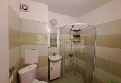 Dreizimmerwohnung mit Parkplatz in Sofia