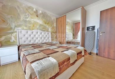 Ganzjährige bezugsfertige 2-Zimmer-Wohnung mit Poolblick in Sonnenstrand