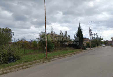 Отличен парцел с правилна форма и комуникации в м-т Горна трака