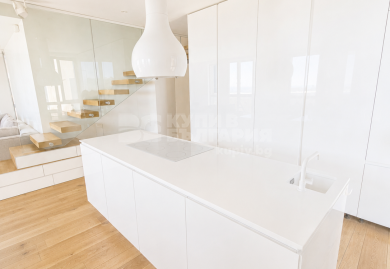 Einzigartige Maisonette auf drei Ebenen mit Meerblick in Varna