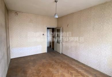 3-Zimmer-Wohnung mit Ausbaupotenzial – Top-Lage in Lyulin-Zentrum, Sofia