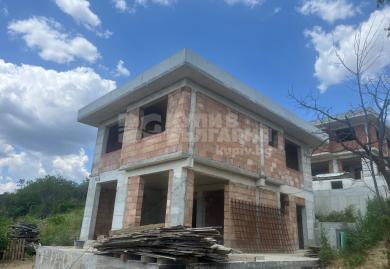  Двуетажна къща с нескриваема панорама в кв. Изгрев, гр.Варна