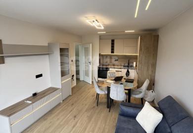 Stilvolles Zwei-Zimmer-Apartment im Bezirk Lyulin 8, Sofia