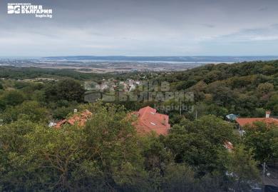 Baugrundstück in Dobrogled mit Panoramablick auf Varna und das Meer!