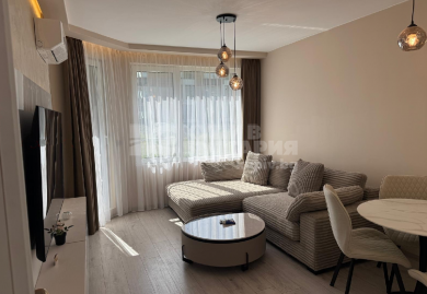 Elegantes Zwei-Zimmer-Apartment mit Designer-Interieur bester Lage in Sofia