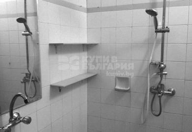 Тристаен апартамент под наем до Колхозен пазар
