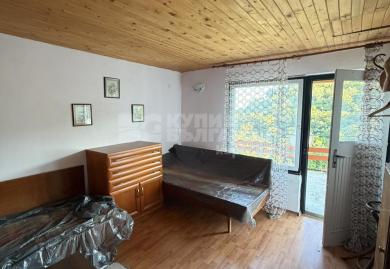 Coastal Retreat in Varna: Charming 3-Bedroom Villa with Forest & Sea Views