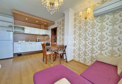 Ganzjährige bezugsfertige 2-Zimmer-Wohnung mit Poolblick in Sonnenstrand