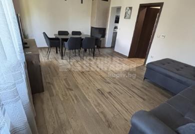 Modernes Maisonette-Reihenhaus mit Privatgarten & Wärmepumpe in Sofia