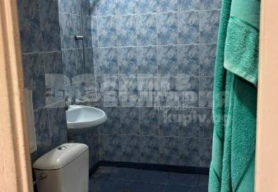Möblierte Dreizimmerwohnung im Bezirk Iztok, Sofia
