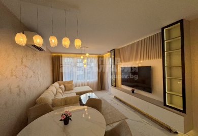 Designer-Dreizimmerwohnung mit Panoramablick auf das Vitosha-Gebirge, Sofia