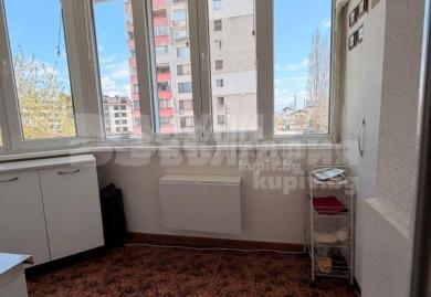 Geräumige Vierzimmerwohnung in Ovcha Kupel 1, Sofia