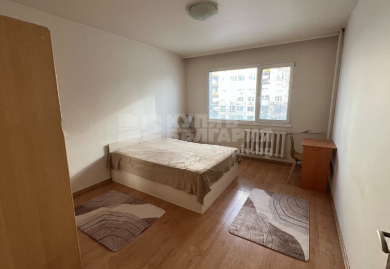 Komplett renovierte Dreizimmerwohnung mit neuen Möbeln in Banishora, Sofia