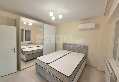 Komplett renovierte und möblierte Wohnung mit drei separaten Zimmern, Sofia