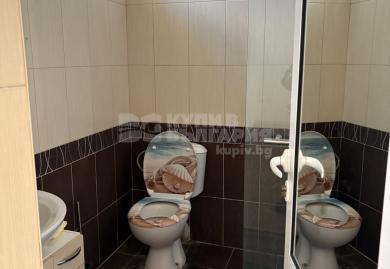 Триетажна къща, завършена до ключ, под наем в с.Здравец