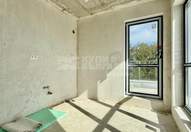Panorama-Villa in Gorna Traka – 180° Meerblick & Neubau mit Ausbaupotenzial