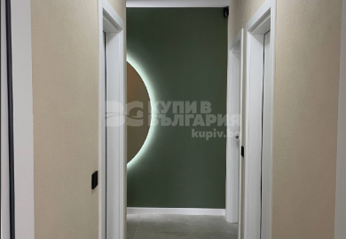 Дизайнерски тристаен апартамент с Smart Home система и просторна дневна