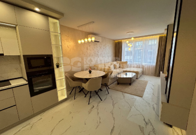 Designer-Dreizimmerwohnung mit Panoramablick auf das Vitosha-Gebirge, Sofia