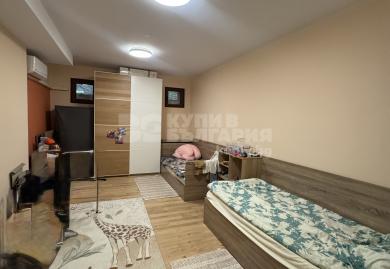 Voll möblierte Dreizimmerwohnung nahe St. Konstantin und Elena, Varna
