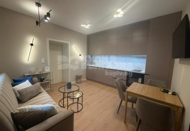 Erstbezug/Kernsanierung: Stilvolle 2-Zi.-Wohnung in TOP-Lage von Varna