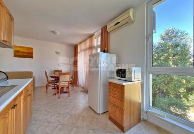 Helle möblierte 2-Zimmer-Wohnung, 10 Gehminuten zum Meer, Sonnenstrand