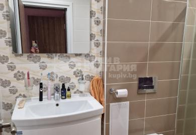 Прекрасен обзаведен апартамент с три спални  до Гранд Мол Варна