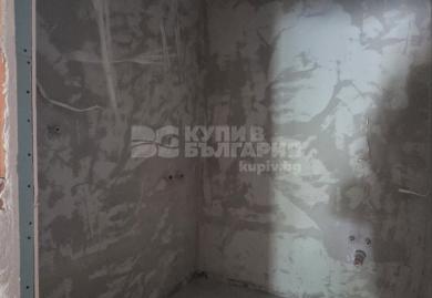 Двустаен апартамент в луксозна сграда пред акт 15 в сърцето на град Варна
