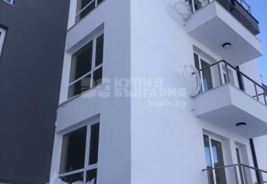 Чудесен тристаен апартамент в сграда с акт 16 в кв. Виница