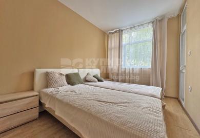 Möblierte 3-Zimmer-Wohnung im EG mit Loggia nahe Strand in Sonnenstrand 