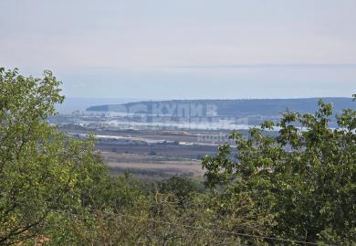 Baugrundstück in Dobrogled mit Panoramablick auf Varna und das Meer!
