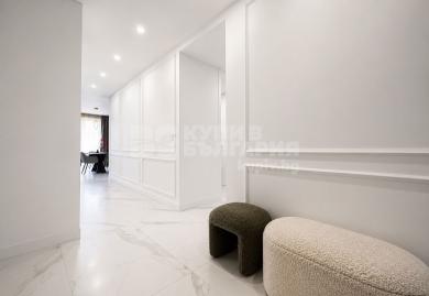 Luxuriöse Drei-Zimmer-Wohnung mit Designermöbeln im Stadtteil Iztok, Sofia
