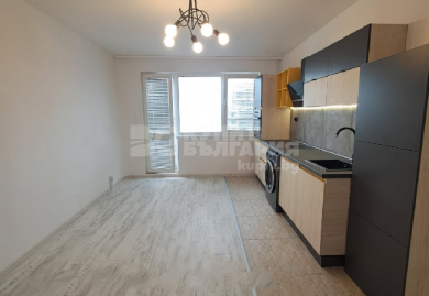 Renovierte Dreizimmerwohnung mit Ostausrichtung in Lyulin 5, Sofia