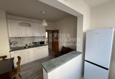 Komplett renovierte Dreizimmerwohnung mit neuen Möbeln in Banishora, Sofia