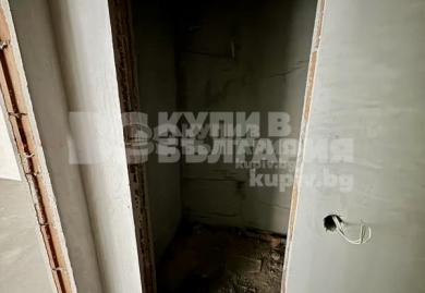 Drei-Zimmer-Wohnung hinter der Mall Bulgaria