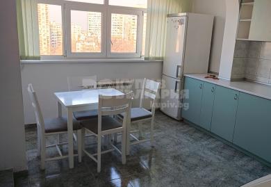 Geräumige Drei-zimmer-wohnung im Bezirk Borovo, Sofia