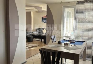Möblierte Dreizimmerwohnung in Mladost 3, Sofia