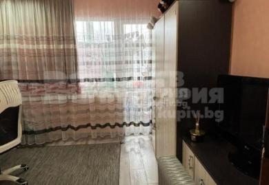 Möblierte Dreizimmerwohnung im Bezirk Iztok, Sofia