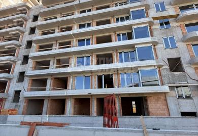 Южен двустаен апартамент, с паркомясто пред  АКТ 14 в сграда  "ЛИБРА"
