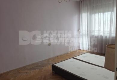 Geräumige Dreizimmerwohnung im Bezirk Banishora, Sofia