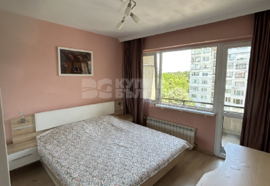 Renovierte Vierzimmerwohnung in der Hauptstadt Sofia