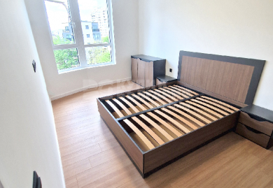 Möblierte Dreizimmerwohnung in einem kleinen Gebäude in Sofia