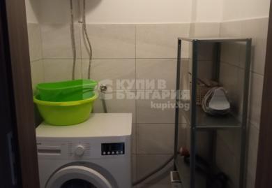 Слънчев и стилно обзаведен двустаен апартамент в кв. Победа
