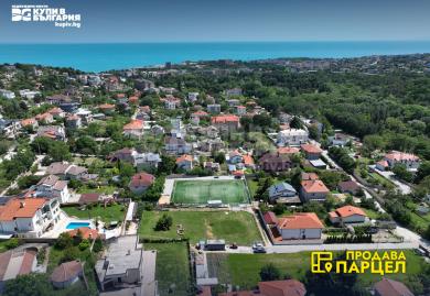 Панорамен парцел с Разрешително за строеж в района на м-т Манатирски рид