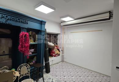 Просторно търговско помещение за продажба в ж.к. Чайка, Варна – топ локация до Морската градина