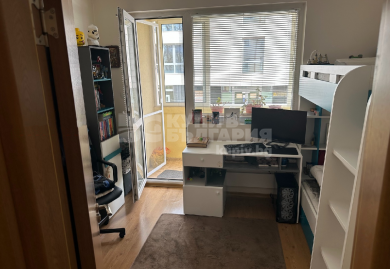 Helle und geräumige Dreizimmerwohnung in Sofia