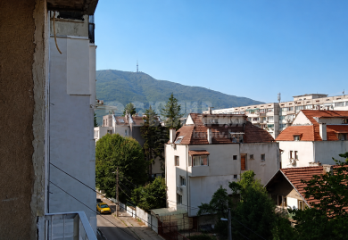 Zwei-Zimmer-Wohnung im Bezirk Buxton, Sofia
