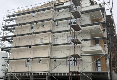 Zwei-Zimmer-Wohnung mit Parkplatz in einem modernen Vorort in Sofia