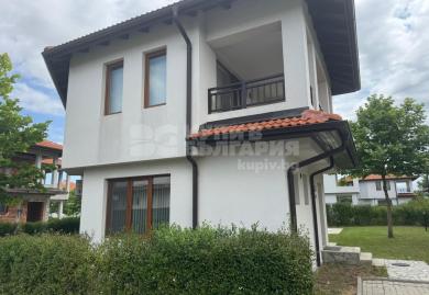 Modern 3-Bedroom Villa with Private Pool Near the Black Sea Coast